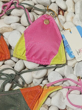 Load image into Gallery viewer, Den Bossa Bikini Top
